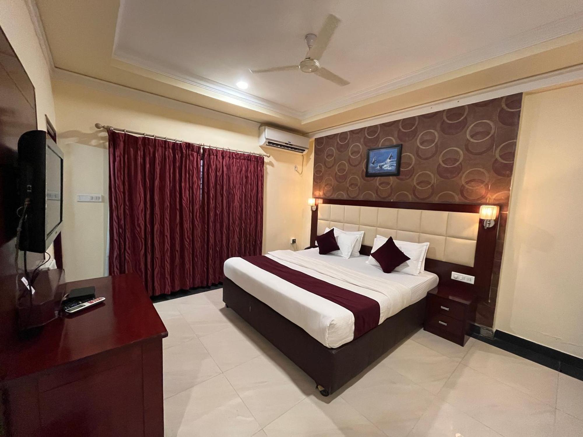 Ananya Comfortss Hospet Exterior foto